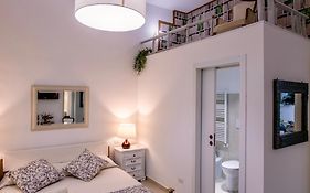 B&B Toma Street